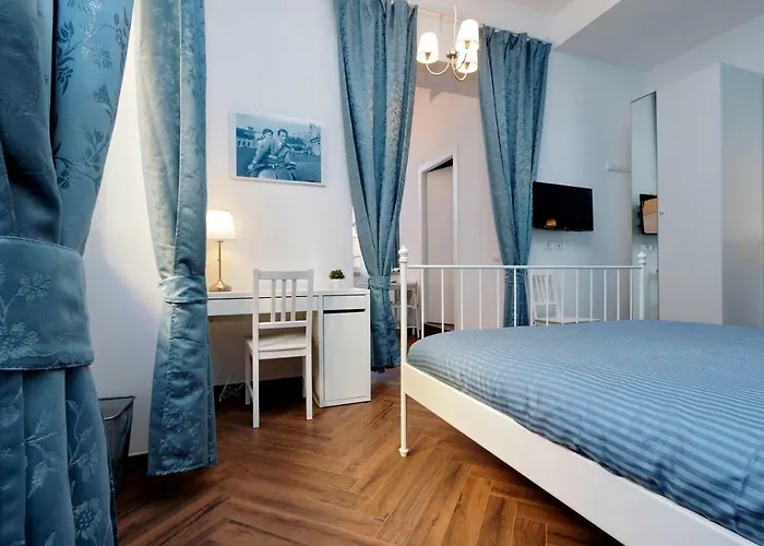 Domus Ponte Milvio Roma